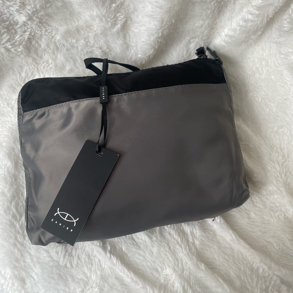 Danier Foldable Backpack - Picture 4 of 4